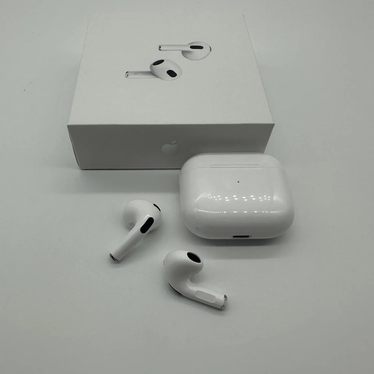 Apple AirPods 3 | MagSafe Charging Case