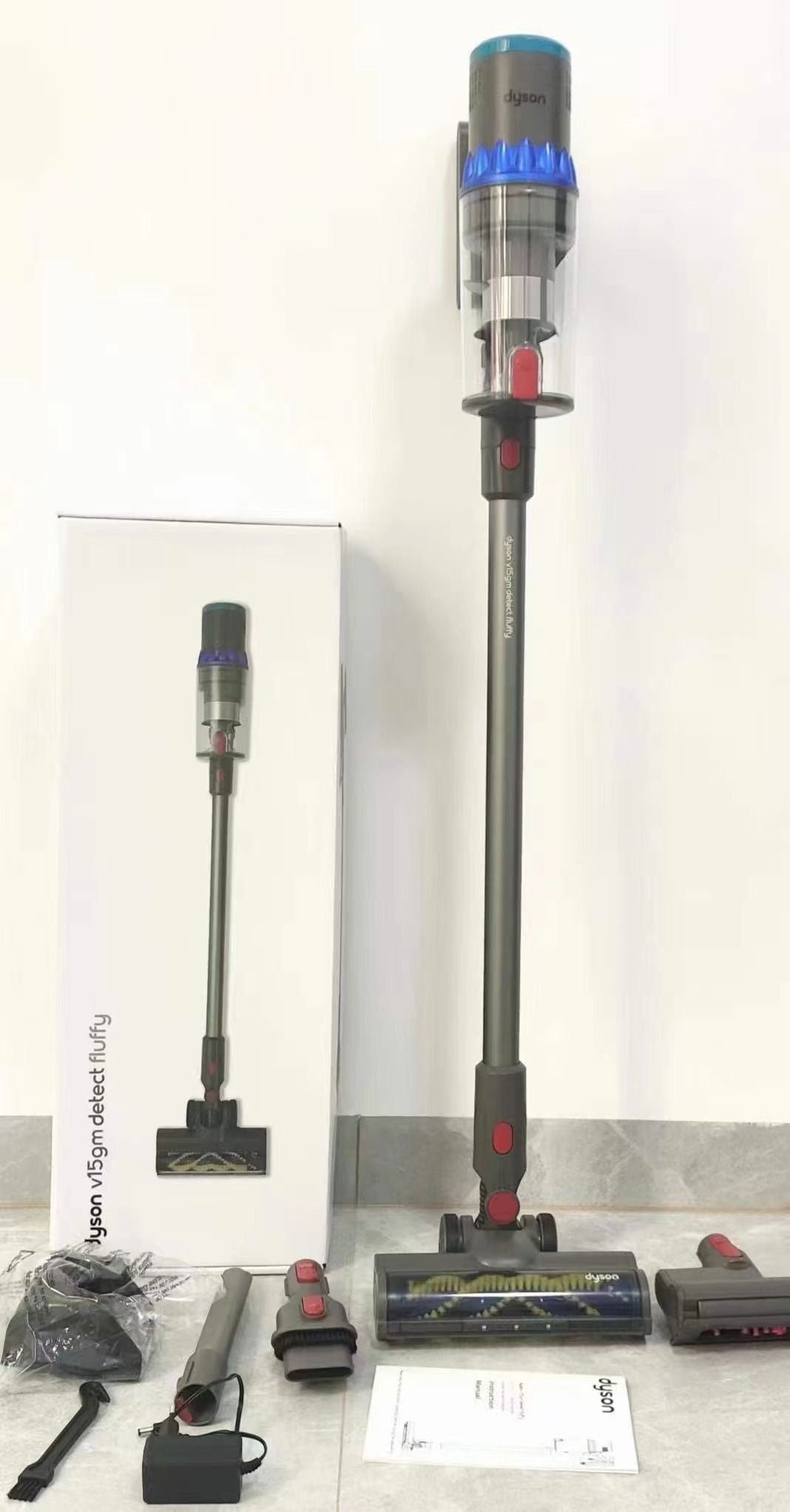 Dyson V15