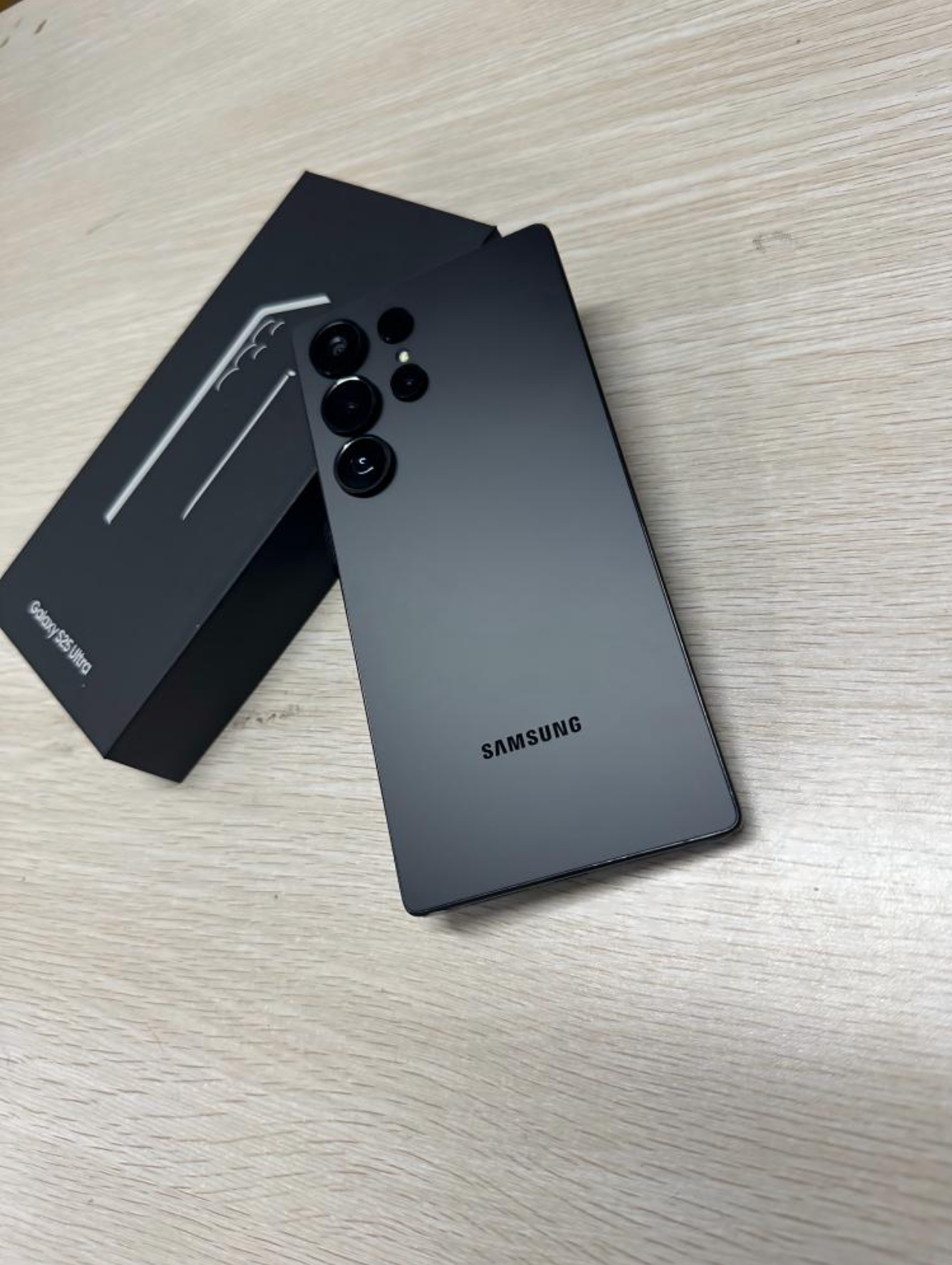 Samsung Galaxy s25 Ultra
