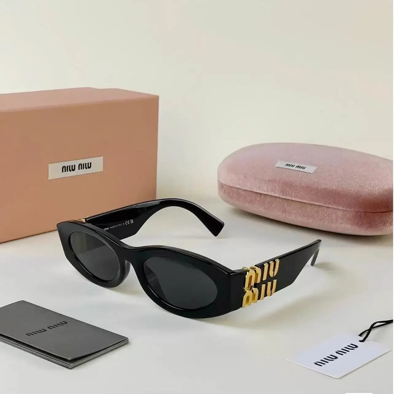 Miu Miu Glimpse sunglasses